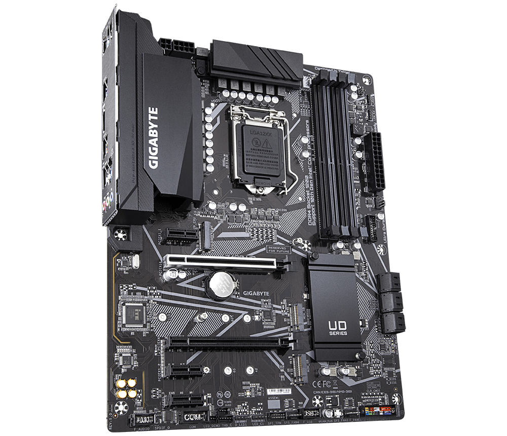GIGABYTE Z490 UD LGA 1200 4×DD - Pc Zotac Gaming のレビューと価格